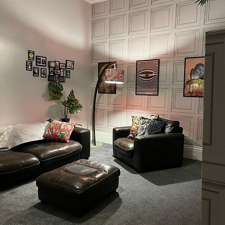 Large Mach Apartment At Pen Y Coed Hall Dolgellau Buitenkant foto
