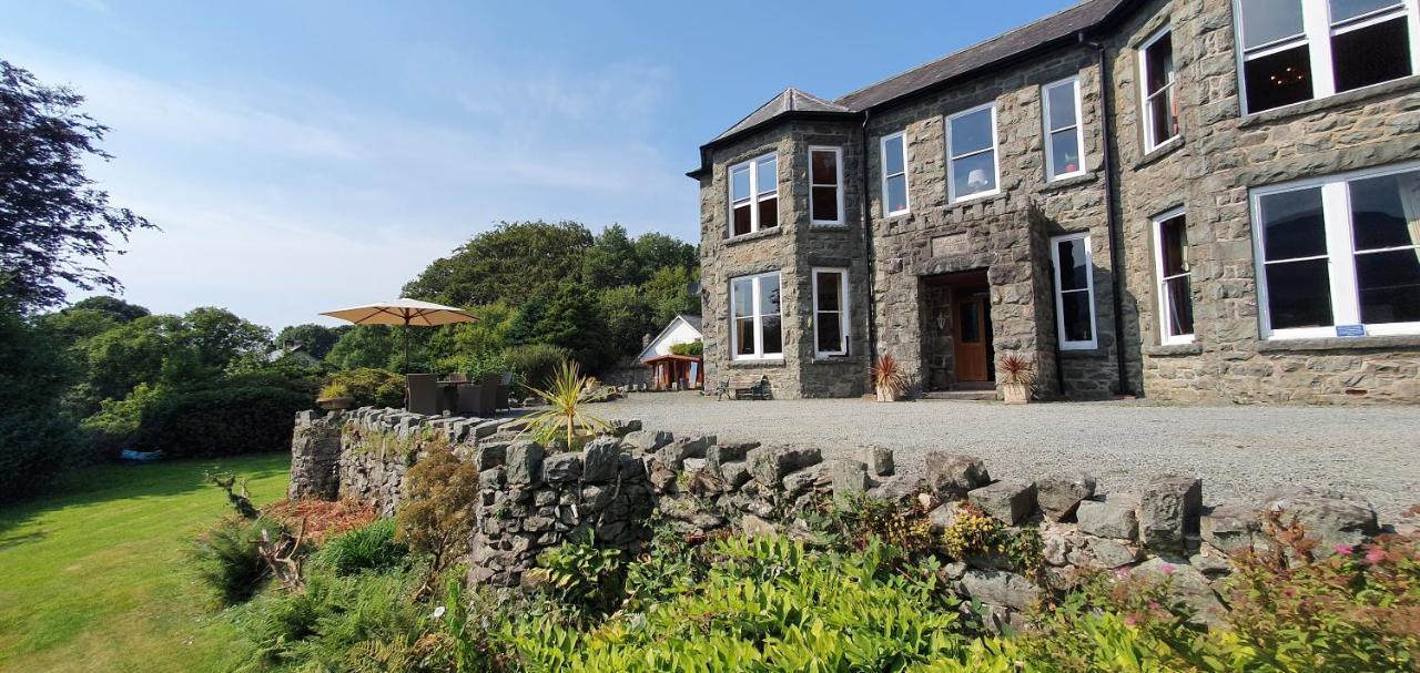 Large Mach Apartment At Pen Y Coed Hall Dolgellau Buitenkant foto